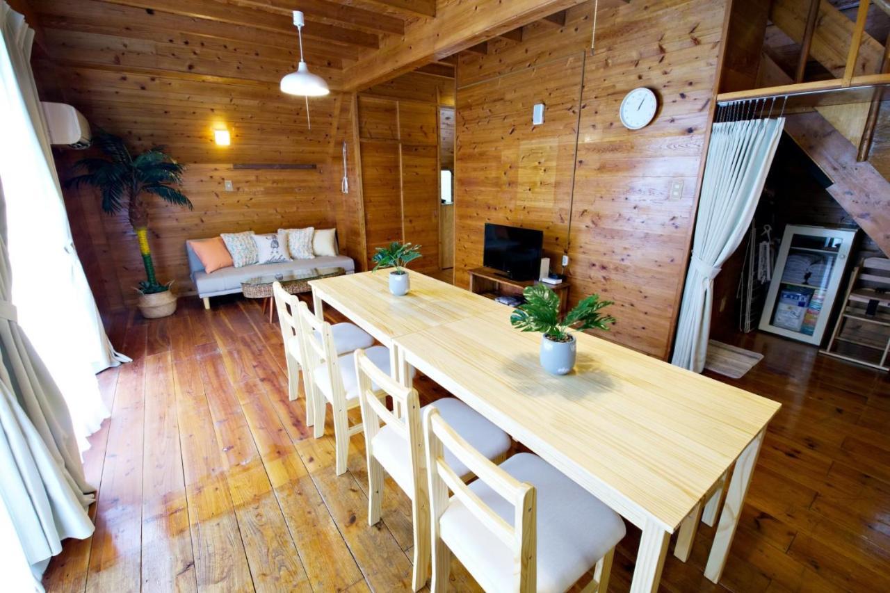Appartement にらい恩納　杉の木 à Onna Extérieur photo