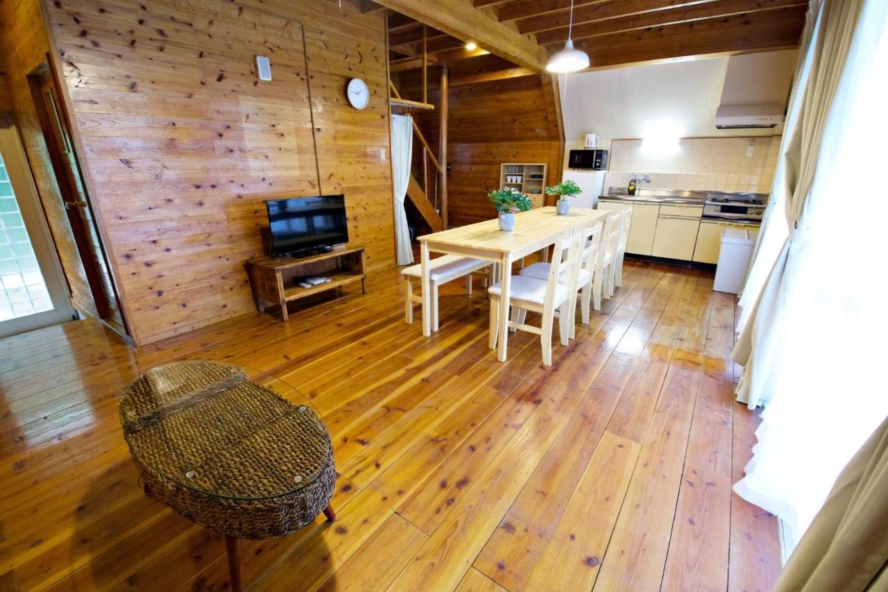 Appartement にらい恩納　杉の木 à Onna Extérieur photo