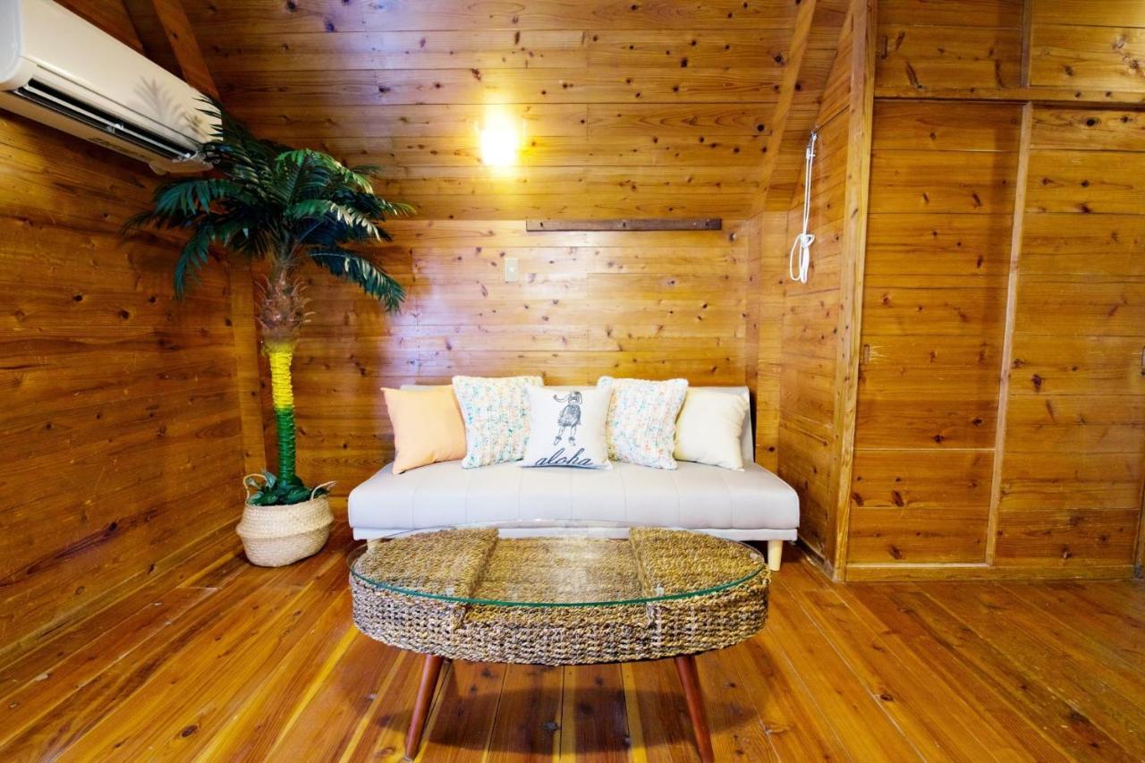 Appartement にらい恩納　杉の木 à Onna Extérieur photo